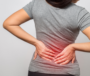 Mal di schiena che torna spesso: quando prenotare la fisioterapia